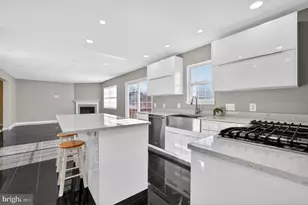 4008 Donegal Dr, Bethlehem, PA 18020 - Photo 9