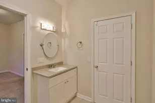 2811 Kingsview Ave, Easton, PA 18045 - Photo 45