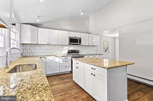 751 W Pennsylvania Ave, Pen Argyl, PA 18072 - Photo 7