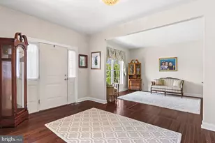 6800 Gwenmawr Rd, Bethlehem, PA 18017 - Photo 3