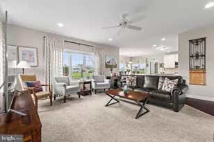 6800 Gwenmawr Rd, Bethlehem, PA 18017 - Photo 11