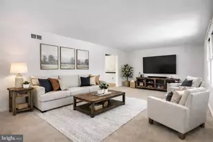 3901 Post Dr, Bethlehem, PA 18017 - Photo 9