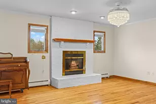 4950 Harvey Rd, Bethlehem, PA 18020 - Photo 5