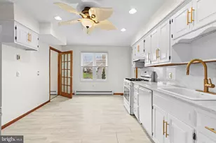 4950 Harvey Rd, Bethlehem, PA 18020 - Photo 15