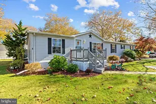 8 Cedar Ct, Bath, PA 18014 - Photo 1