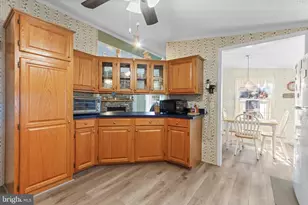 8 Cedar Ct, Bath, PA 18014 - Photo 15