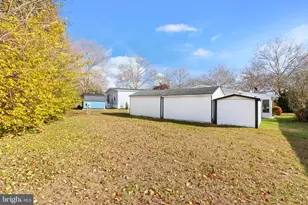 2 Hickory Hills Dr, Bath, PA 18014 - Photo 3