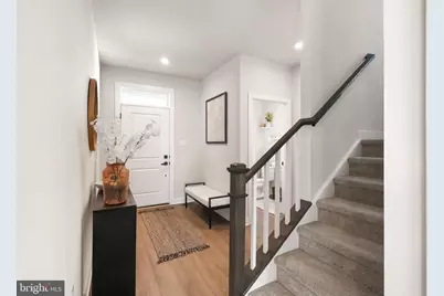 1174 Woodmont Lane, Catasaqua, PA 18032 - Photo 5