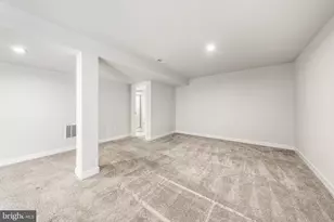 1079 Woodmont Ln, Catasaqua, PA 18032 - Photo 33