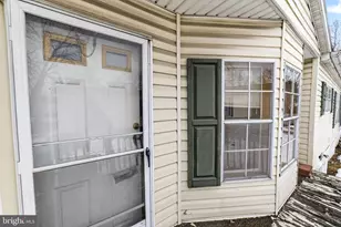 182 Greenbriar Dr S, Bath, PA 18014 - Photo 21