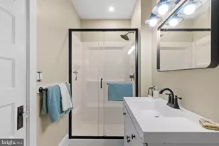 4303 Newburg Rd, Bethlehem, PA 18020 - Photo 41