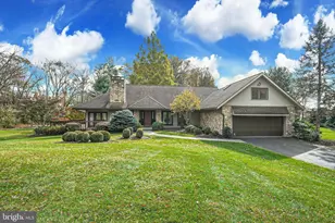 1588 Saucon Valley Rd, Bethlehem, PA 18015 - Photo 3