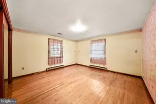 939 Constitution Ave, Pen Argyl, PA 18072 - Photo 7