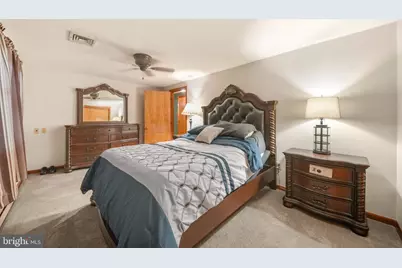 939 Constitution Avenue, Pen Argyl, PA 18072 - Photo 5