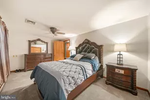 939 Constitution Ave, Pen Argyl, PA 18072 - Photo 5