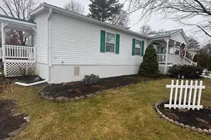 4162 Bunker Hill Ln W, Walnutport, PA 18088 - Photo 1