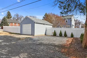 2145 Henderson St, Bethlehem, PA 18017 - Photo 3