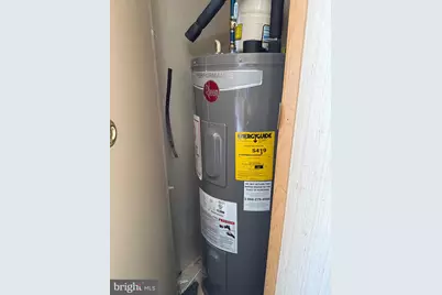 172 Moorestown Drive, Bath, PA 18014 - Photo 13