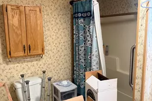 172 Moorestown Dr, Bath, PA 18014 - Photo 9