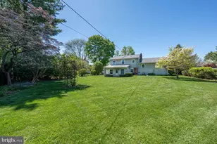 3552 Lord Byron Dr, Bethlehem, PA 18017 - Photo 9