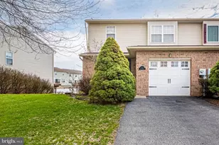 4 Olde Penn Dr, Easton, PA 18045 - Photo 1