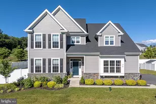 70 Kate Ct, Easton, PA 18042 - Photo 1