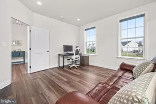 70 Kate Ct, Easton, PA 18042 - Photo 9