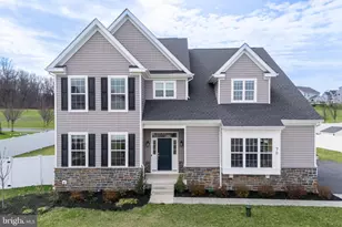 70 Kate Ct, Easton, PA 18042 - Photo 1