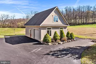 1572 Courtney Ct, Hellertown, PA 18055 - Photo 43