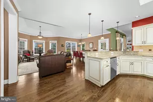951 Macada Rd, Bethlehem, PA 18017 - Photo 13