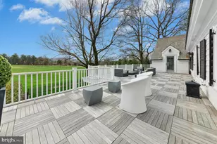 1584 Weyhill Cir, Bethlehem, PA 18015 - Photo 5