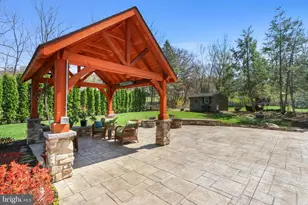 1625 Arrowwood Dr, Easton, PA 18040 - Photo 3