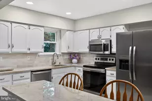 1189 Bluestone Dr, Bethlehem, PA 18017 - Photo 17