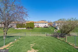 2725 Victoria Ln, Easton, PA 18045 - Photo 39