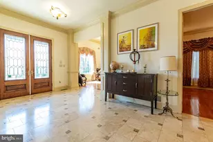 49 Crest Blvd, Easton, PA 18045 - Photo 7
