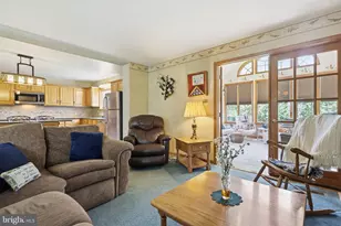 1011 Johnston Dr, Bethlehem, PA 18017 - Photo 15