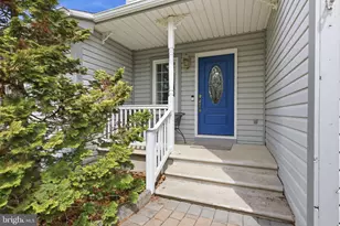 1011 Johnston Dr, Bethlehem, PA 18017 - Photo 3