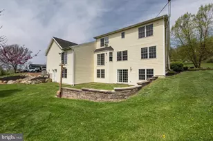 725 Buttermilk Rd, Hellertown, PA 18055 - Photo 73