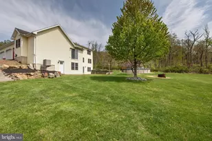 725 Buttermilk Rd, Hellertown, PA 18055 - Photo 57
