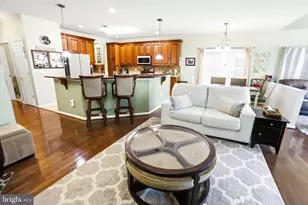 45 Inverness Ln, Easton, PA 18045 - Photo 9
