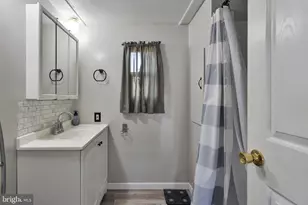 372 Black Oak Ln, Bath, PA 18014 - Photo 29