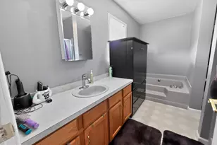 544 Bauer Rd, Bath, PA 18014 - Photo 17