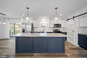 1410 Heytesbury Rd, Walnutport, PA 18088 - Photo 9