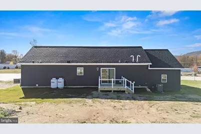 1410 Heytesbury Road, Walnutport, PA 18088 - Photo 3
