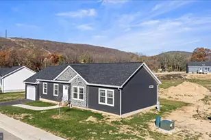 1410 Heytesbury Rd, Walnutport, PA 18088 - Photo 29