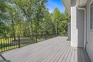 2640 Eagle Ln, Hellertown, PA 18055 - Photo 35