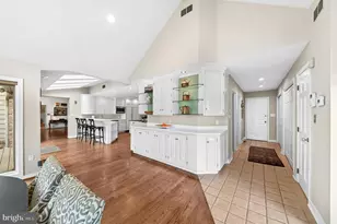 2708 Bridle Path Pl, Bethlehem, PA 18017 - Photo 11