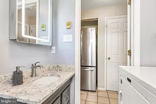574 Carol Ln, Bath, PA 18014 - Photo 17