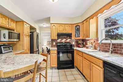 574 Carol Lane, Bath, PA 18014 - Photo 15