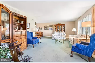 574 Carol Lane, Bath, PA 18014 - Photo 7